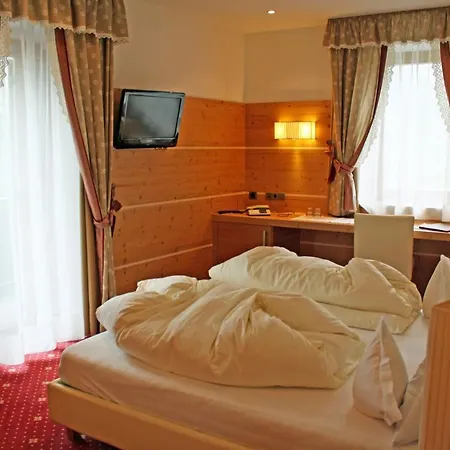 Zebru Hotel 4*
