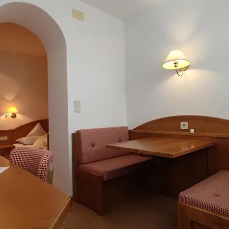 Zebru Hotel Solda